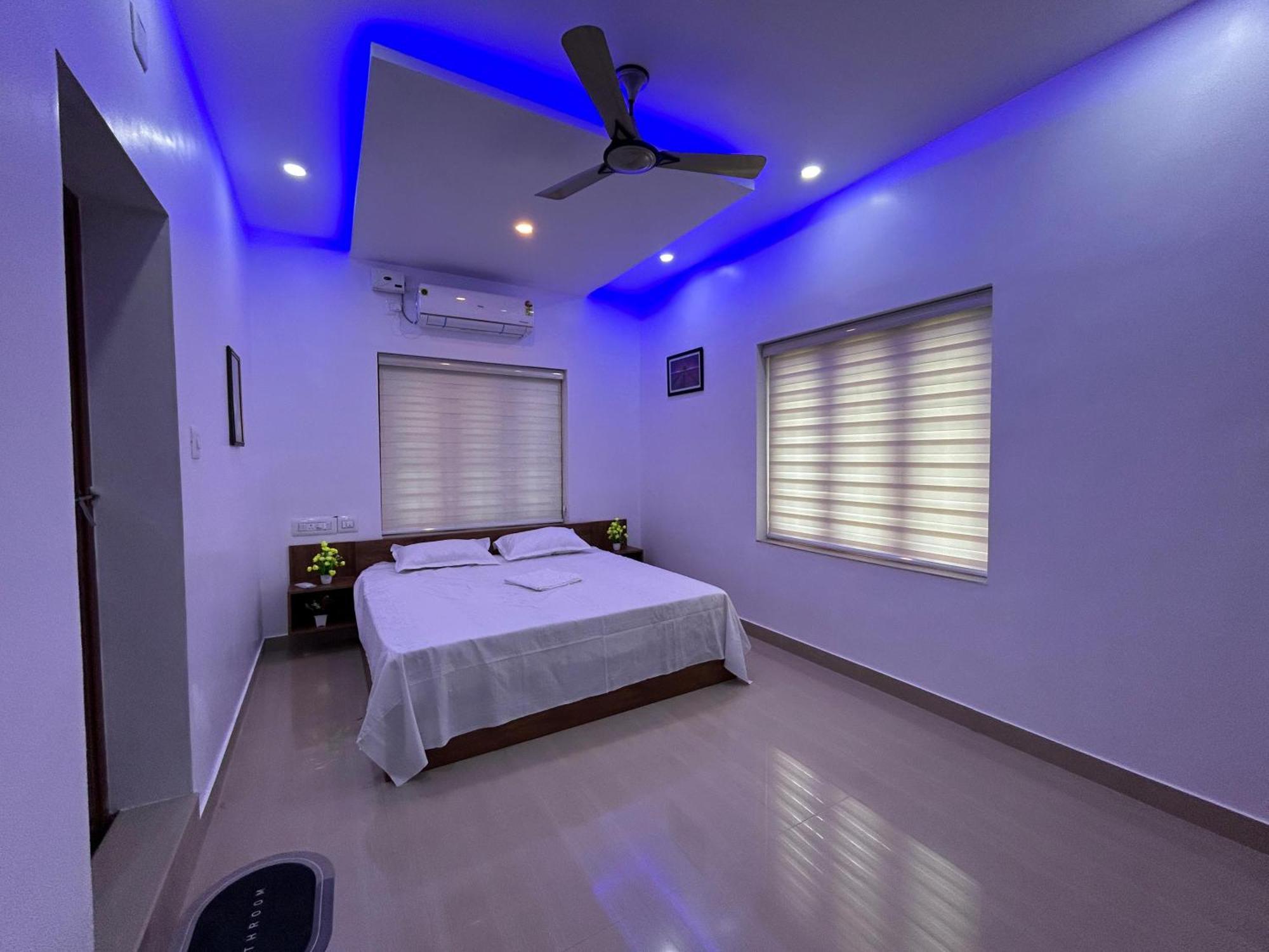 Puzhayoram Homestay Thrissur ภายนอก รูปภาพ