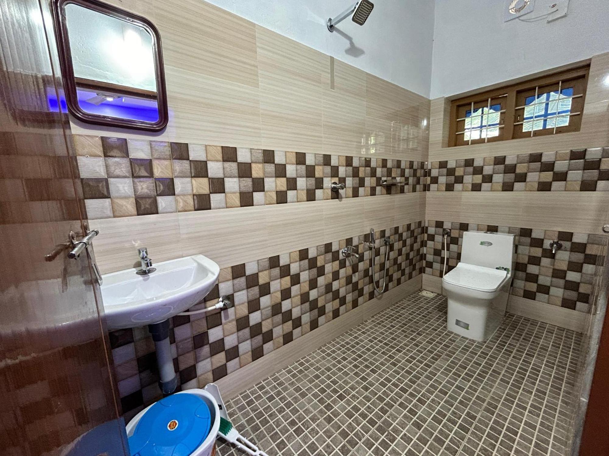 Puzhayoram Homestay Thrissur ภายนอก รูปภาพ